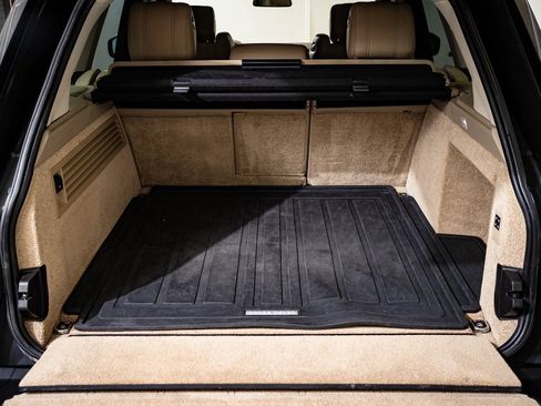 Used 2016 Land Rover Range Rover Supercharged image 18