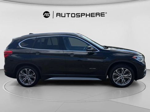 Used 2017 BMW X1 xDrive28i AWD/4WD image 10