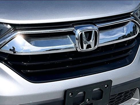 Used 2017 Honda CR-V LX image 28