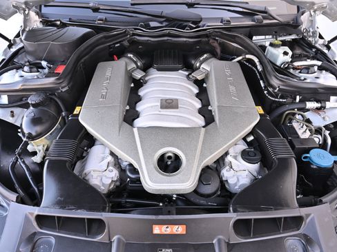 Used 2008 Mercedes-Benz C 63 AMG Sedan image 44