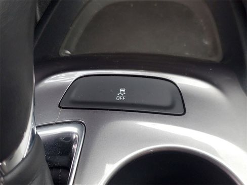 Used 2020 Chevrolet Malibu RS image 29