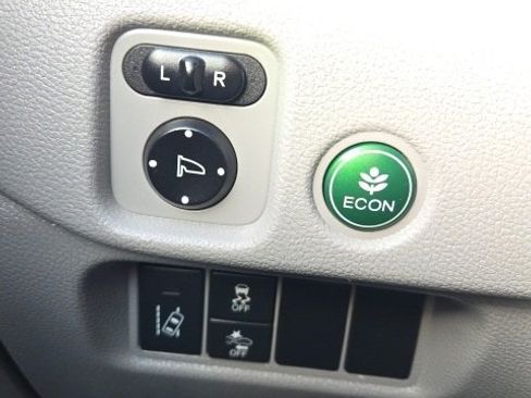 Used 2017 Honda Pilot EX-L image 11