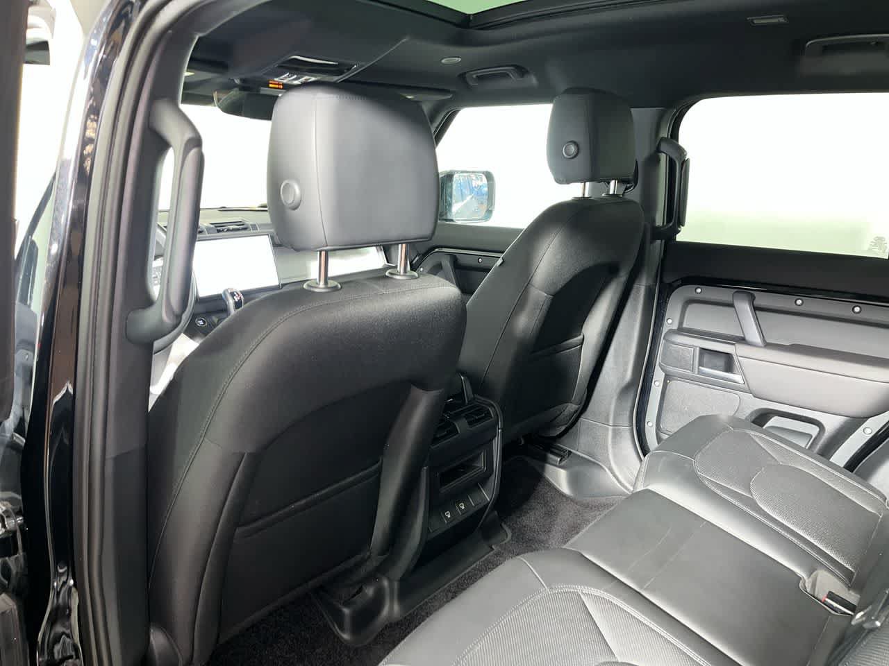 Used 2025 Land Rover Defender 110 S AWD/4WD image 26