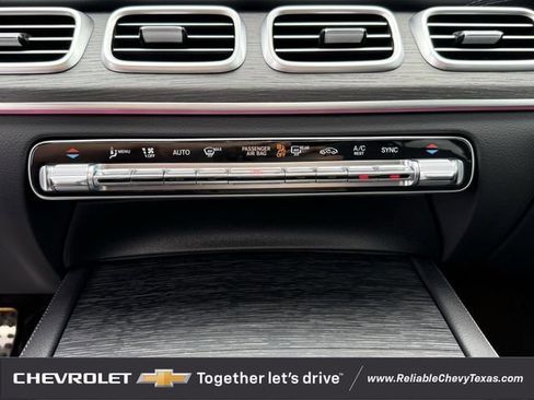 Used 2026 Mercedes-Benz GLS 580 4MATIC image 22