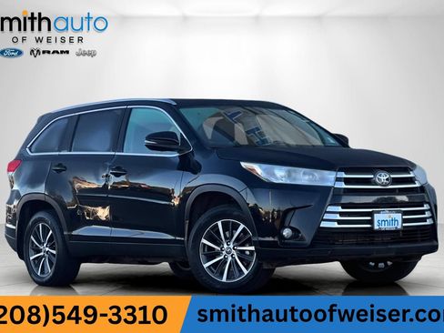 Used 2019 Toyota Highlander XLE AWD/4WD image 1