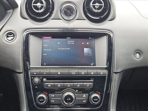 Used 2017 Jaguar XJ L Portfolio image 13