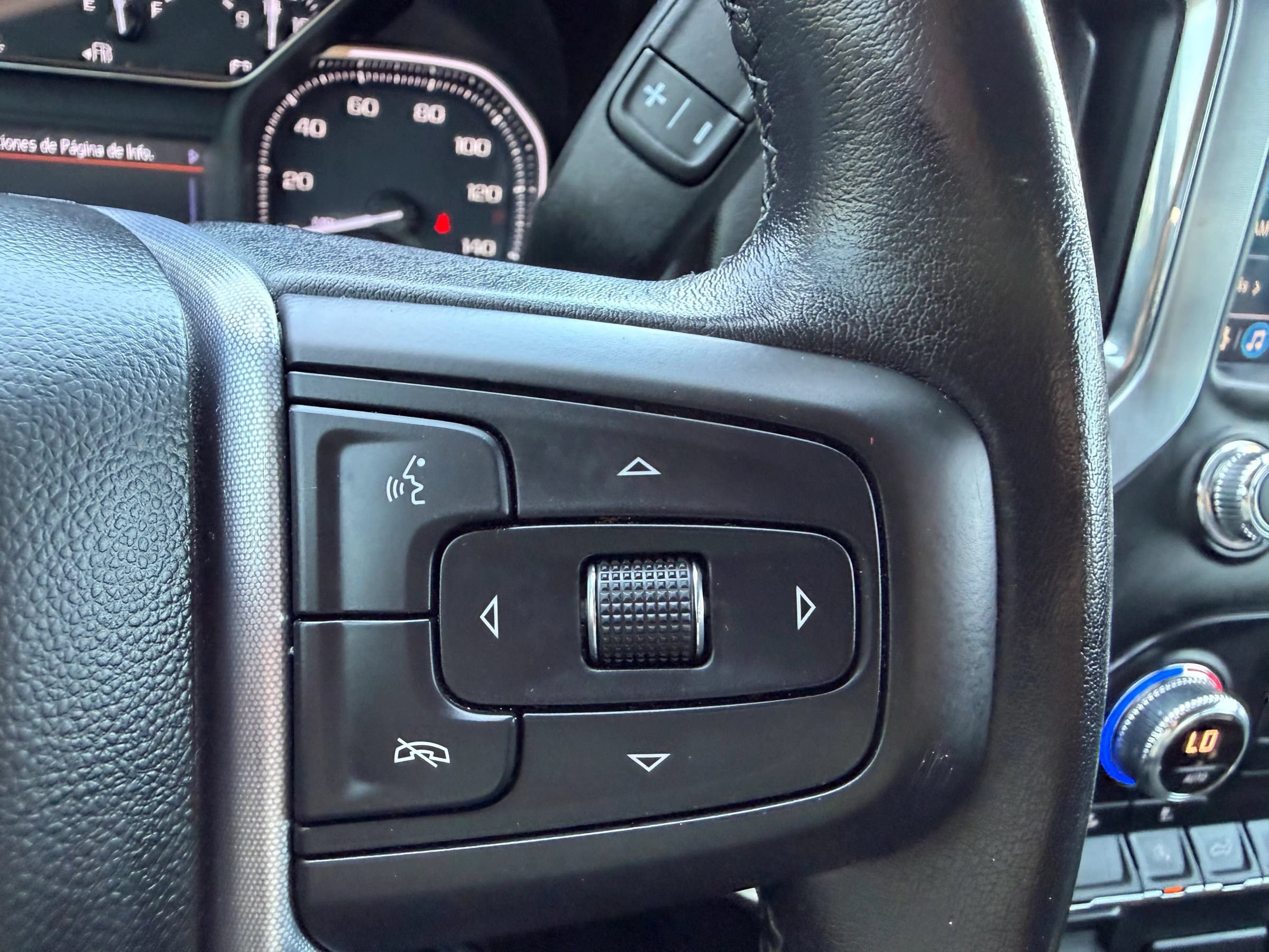 Used 2020 GMC Sierra 1500 SLE w/ SLE Value Package RWD image 29