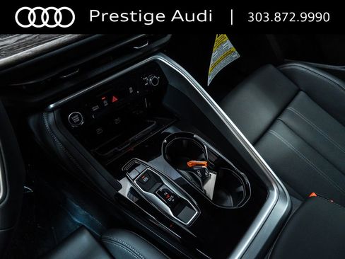 Used 2025 Audi Q5 Premium Plus w/ Premium Plus AWD/4WD image 19