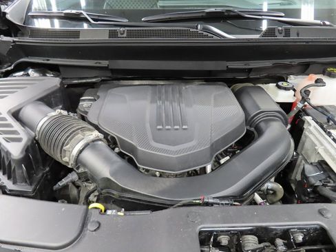 Used 2025 GMC Acadia Denali w/ Super Cruise Package image 27