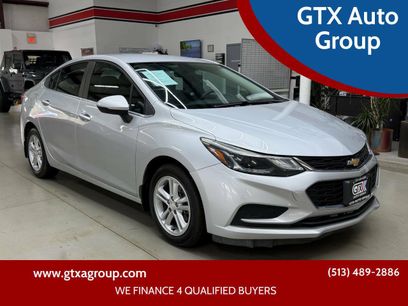 Used 2017 Chevrolet Cruze LT w/ LT Convenience Package