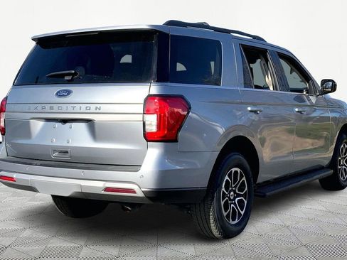 Used 2024 Ford Expedition XLT image 5