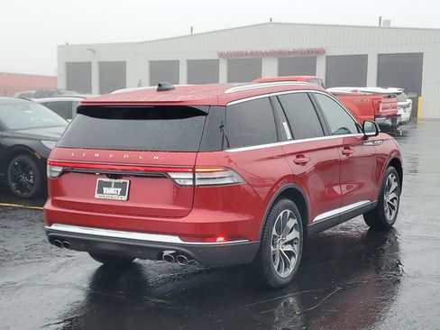 New 2026 Lincoln Aviator AWD image 4