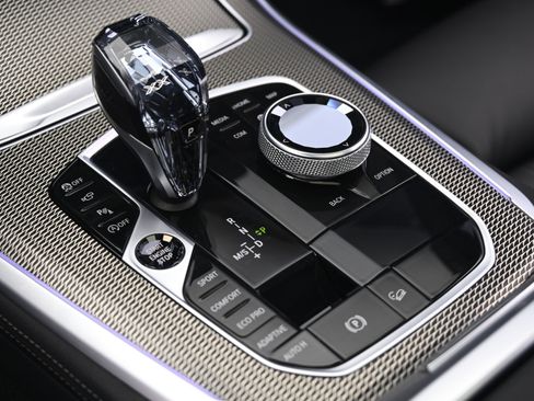 Used 2020 BMW X5 xDrive40i w/ M Sport Package image 34