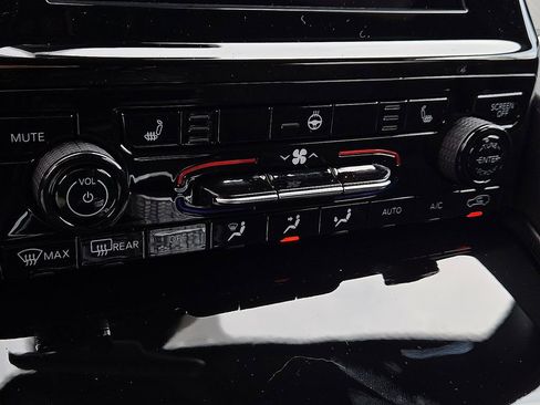 New 2026 Jeep Grand Cherokee Laredo X AWD/4WD image 15