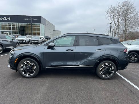Used 2023 Kia Sportage SX image 2