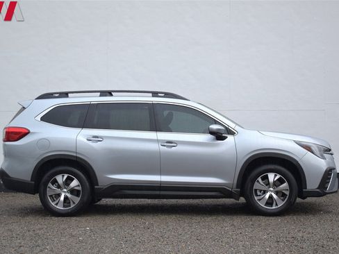 Used 2025 Subaru Ascent Premium AWD/4WD image 6