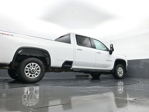 Used 2025 Chevrolet Silverado 2500 LT w/ Convenience Package image 25