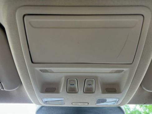 Used 2020 Ford Escape SEL FWD image 12
