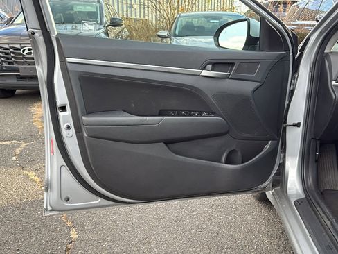 Used 2020 Hyundai Elantra Value Edition w/ Cargo Package (C1) image 11