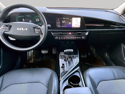 Used 2023 Kia Niro EX Touring FWD image 16