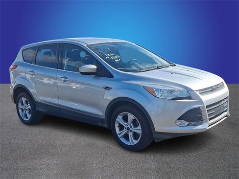 Used 2014 Ford Escape SE image 3