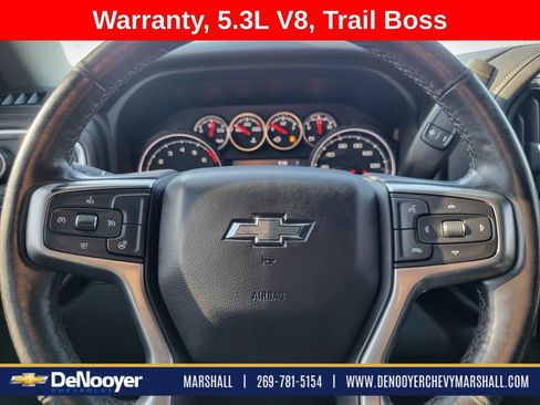 Used 2021 Chevrolet Silverado 1500 LT Trail Boss w/ Bed Protection Package AWD/4WD image 10