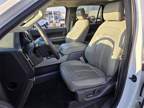 Certified 2019 Ford Expedition Max Limited image 9