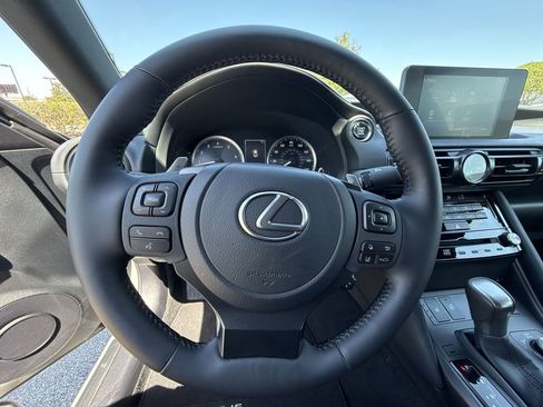 Used 2025 Lexus IS 350 F Sport RWD image 21