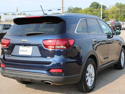 Used 2020 Kia Sorento LX w/ LX I4 Convenience Package FWD image 15