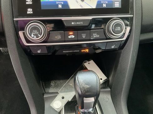 Used 2016 Honda Civic Touring image 16