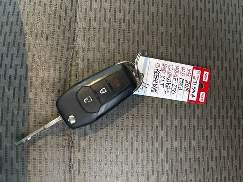 Used 2019 Ford F250 XLT w/ XLT Value Package image 34