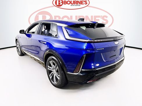 Used 2024 Cadillac Lyriq Luxury AWD/4WD image 10