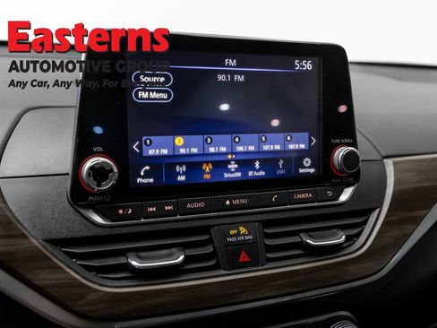 Used 2024 Nissan Altima 2.5 SV FWD image 19