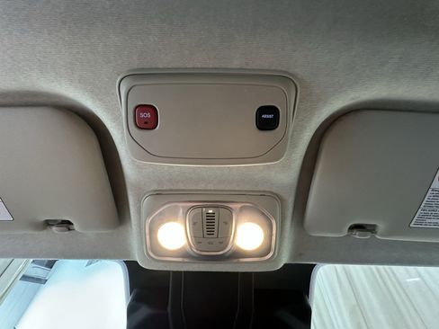 Used 2025 RAM ProMaster 2500 w/ U-Haul Equipment Group FWD image 27