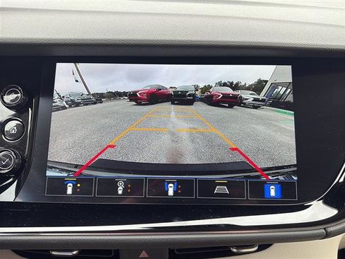 Used 2022 Buick Envision Avenir w/ Technology Package II image 22