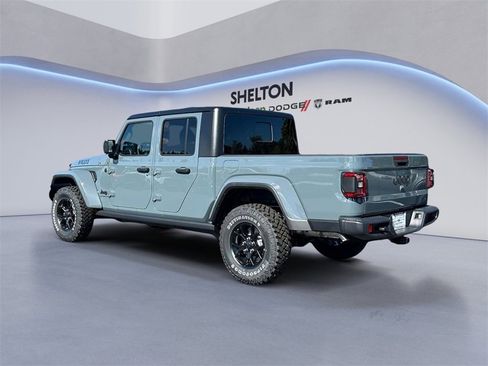 New 2025 Jeep Gladiator Willys image 3