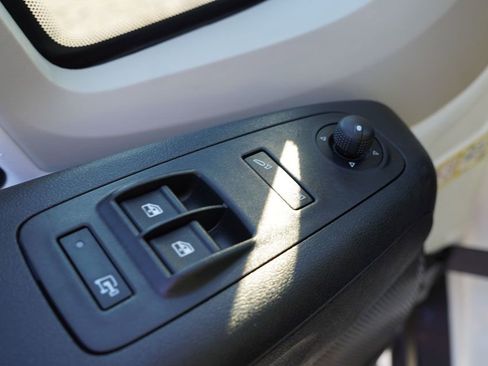 Used 2022 RAM ProMaster 2500 w/ Convenience Group image 21