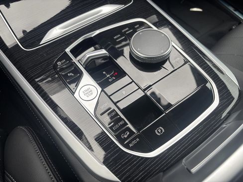 Used 2026 BMW X5 xDrive40i w/ M Sport Package image 13