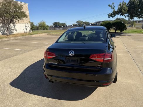 Used 2016 Volkswagen Jetta SEL Premium image 13