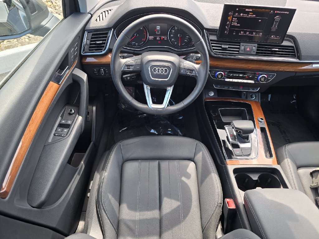 Certified 2023 Audi Q5 2.0T Premium w/ Convenience Package AWD/4WD image 18