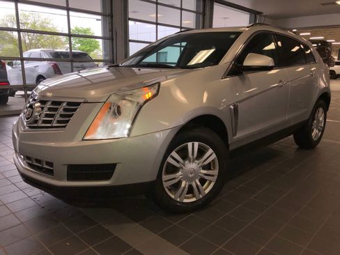 Used 2015 Cadillac SRX FWD image 1