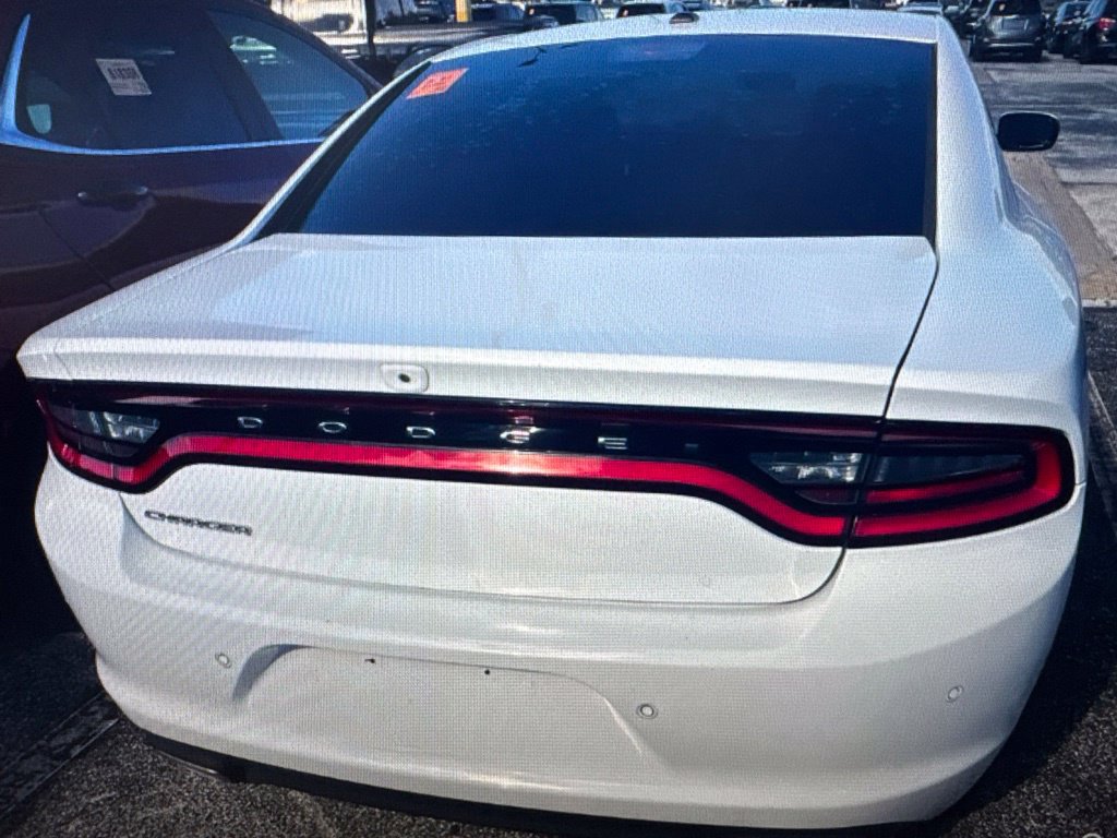 Used 2022 Dodge Charger SXT RWD image 3