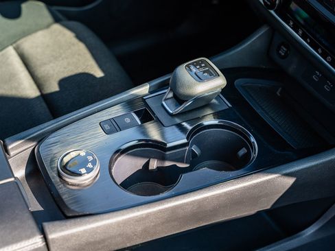 Used 2024 Nissan Rogue SV image 13