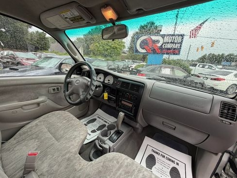 Used 2003 Toyota Tacoma PreRunner RWD image 21