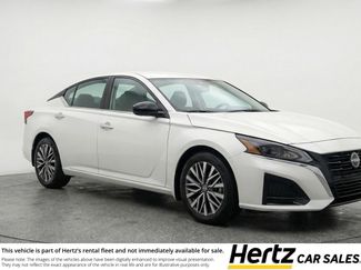 Used 2025 Nissan Altima 2.5 SV video 1