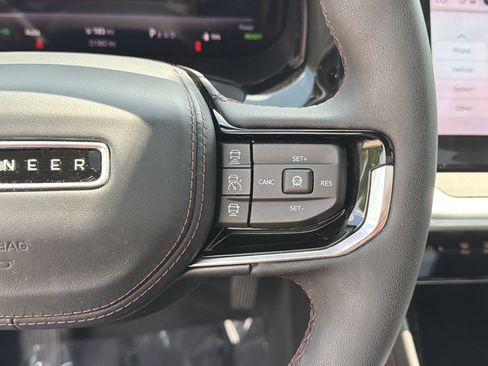 Used 2024 Jeep Wagoneer Launch Edition AWD/4WD image 23