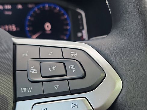 New 2025 Volkswagen Taos SEL image 13