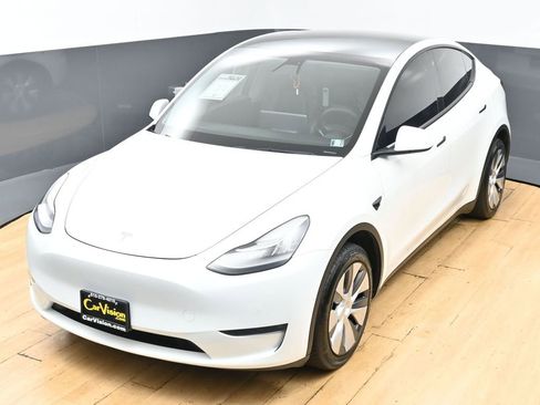 Used 2021 Tesla Model Y Long Range AWD/4WD image 47