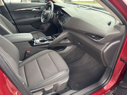 Used 2023 Buick Envision Preferred image 17