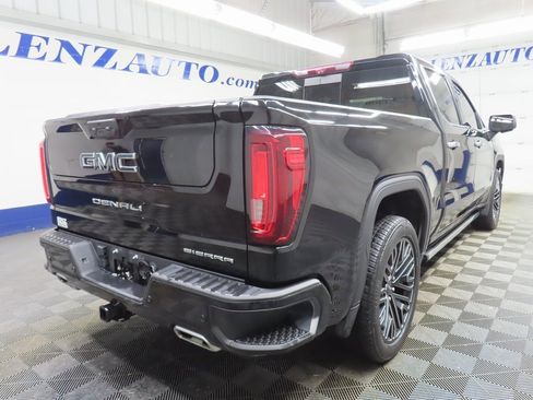Used 2022 GMC Sierra 1500 Denali Ultimate image 4
